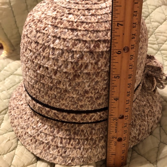 Adora bucket hat - Picture 2 of 4